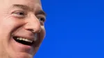 Cách Jeff Bezos giúp Amazon trị vì suốt 26 năm trên ngai vàng 'vua thương mại điện tử': Mãi mãi tinh thần khởi nghiệp, 'khô máu' với chính đối tác miễn sao mình sống sót