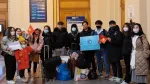 Người trẻ Việt Nam tại châu Âu giúp đồng bào di tản khỏi Ukraine
