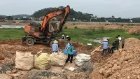 Chỉ đạo chôn trộm 257 tấn rác thải công nghiệp, giám đốc người Trung Quốc bị khởi tố