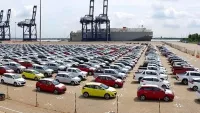 Gần 16.000 ô tô 'chạy' vào Việt Nam chỉ trong 15 ngày đầu tháng
