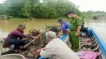 An Giang: Dùng máy kích điện bắt cá hủy diệt bị tịch thu, dân cam kết không thả chà ở Búng Bình Thiên