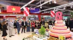 Tổng Lãnh sự quán New Zealand khảo sát thị trường sản phẩm nhập khẩu Việt Nam tại siêu thị WinMart
