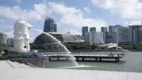 Cuộc đua giành 'ngôi vương tài chính' giữa Hong Kong và Singapore
