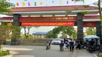 Phụ huynh ở Thanh Hóa ngỡ ngàng khi trường thu 10 triệu đồng đầu năm học