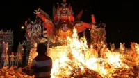 Thắp hương, đốt vàng mã không đúng nơi quy định tại lễ hội có thể bị phạt 1 triệu đồng