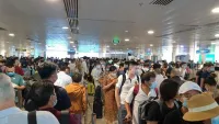 Ùn ứ ở cảng hàng không Tân Sơn Nhất: Lãnh đạo sân bay nói 'toạc' nguyên nhân